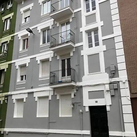 Apartment La Casita De Lola By Urbanhosting